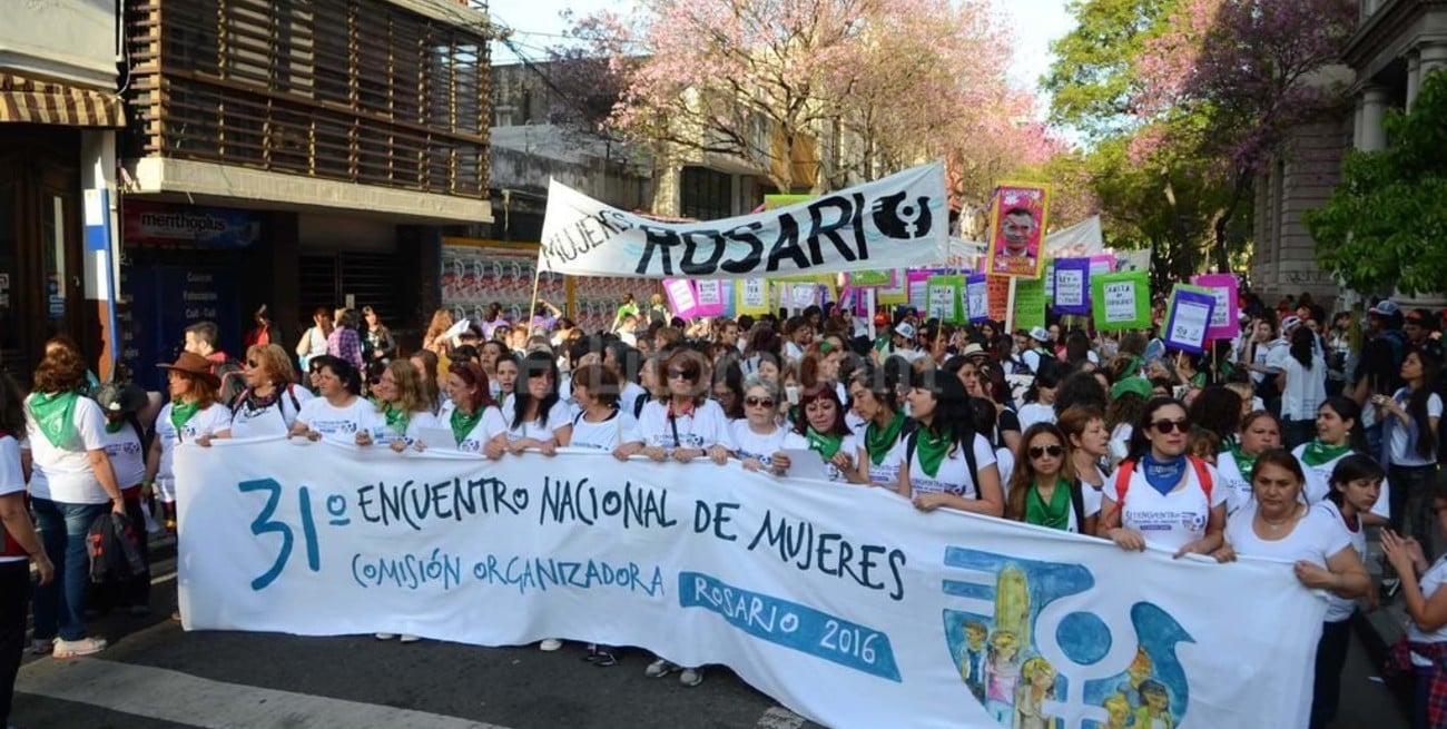 Disturbios y tiros en la marcha de mujeres en Rosario