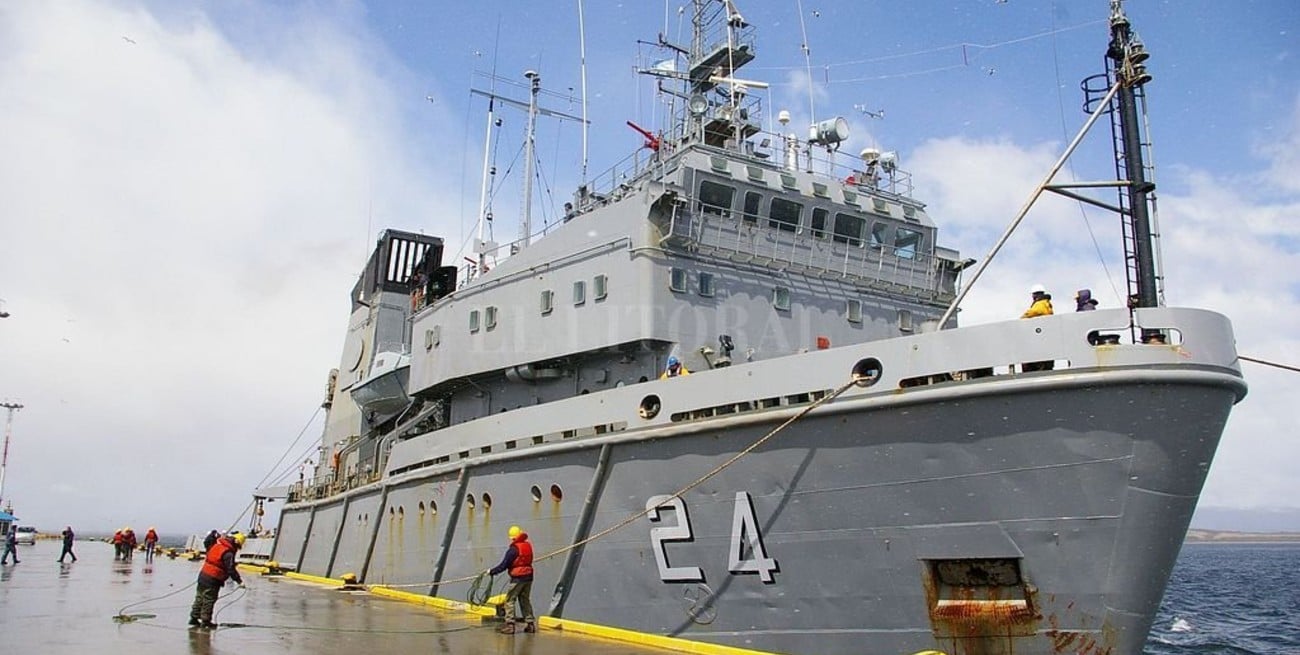 El buque Islas Malvinas vuelve al área de búsqueda del ARA San Juan