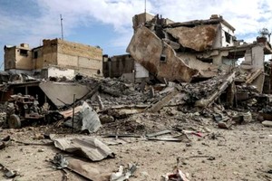 ELLITORAL_204116 |  EFE Edificios destruídos tras un bombardeo al este de Guta, en Duma en Siria.