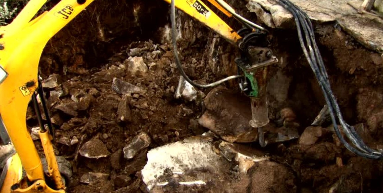 Un obrero descubrió 27 tumbas bajo el piso de una iglesia en Alemania 