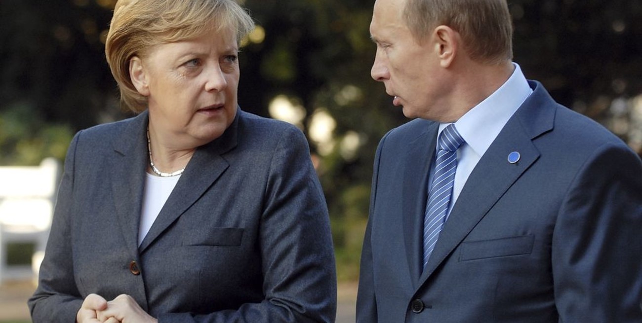 Merkel anuncia que se reunirá "pronto" con Putin 