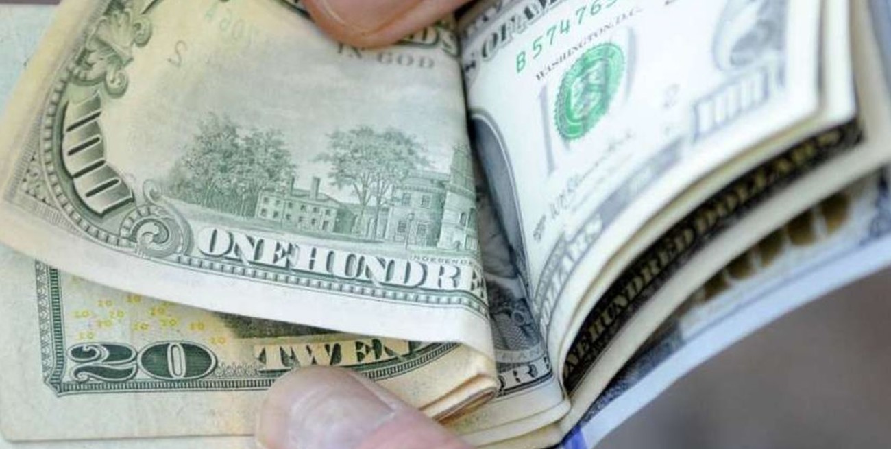 El dólar alcanzó un nuevo récord al cerrar en $ 26,44