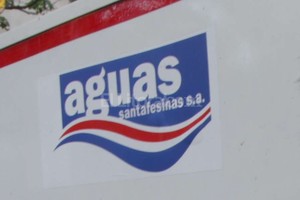 Archivo El Litoral. A flote. Assa destaca que el objetivo es recuperar parcialmente el equilibrio entre ingresos y egresos alcanzado en 2014 .