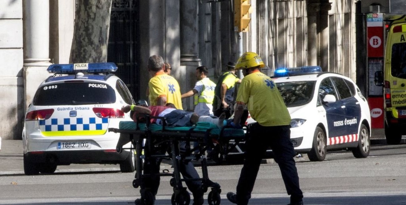 Hay dos argentinos heridos en el atentado de Barcelona