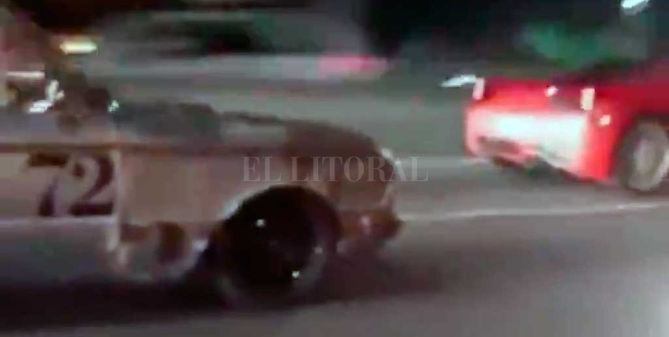 Video: un Falcón le corrió una picada a una Ferrari y se convirtió en viral