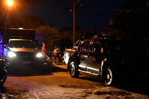 ELLITORAL_272412 |  Manuel Fabatía En el lugar trabajaron agentes de la PDI y varias ambulancias que debieron trasladar a los heridos.
