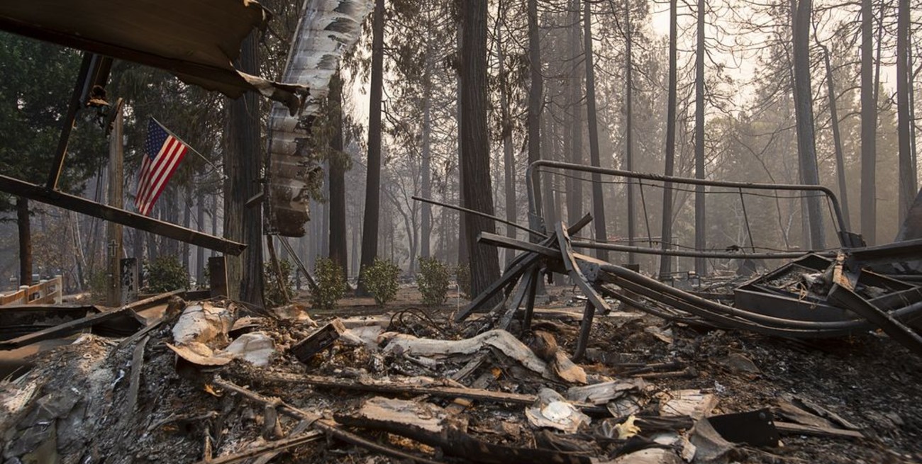 Fuego sin control: 31 muertos y más de 100 desaparecidos en California