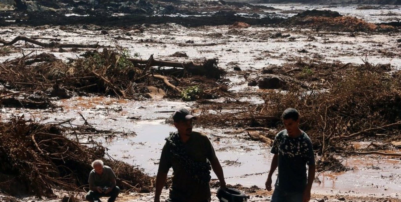 37 muertos en Brasil por una avalancha de lodo