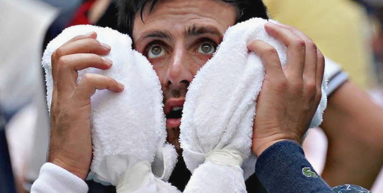 Djokovic sobrevivió al calor extremo de Nueva York y avanzó a la segunda ronda