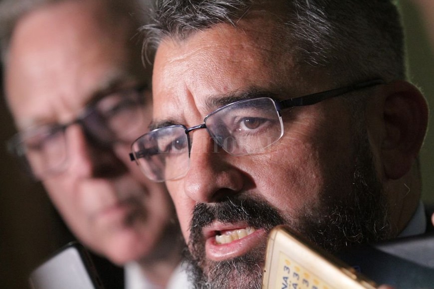 ELLITORAL_262907 |  Pablo Aguirre Los fiscales Andrés Marchi y Marcelo Fonana brindaron una conferencia de prensa.