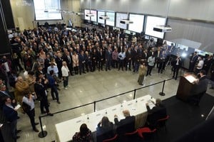 ELLITORAL_245285 |  Gentileza: prensa BCR. El primer lote de soja de la campaña 2018/19 fue de una partida de 22,2 toneladas de variedad Syngenta 5x1 producidos en la localidad de Potrero Norte, Formosa.