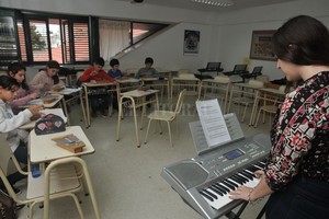 Luis Cetraro La escuela depende de la Dirección Provincial de Educación Artística del Ministerio de Innovación y Cultura de la provincia.