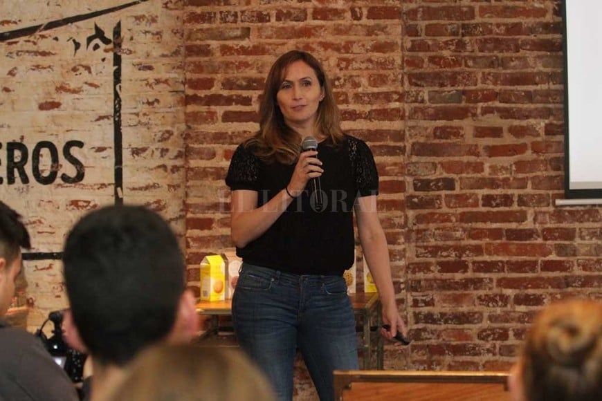 ELLITORAL_257825 |  Pablo Aguirre Durante el lanzamiento de Innpacta 2019 -que impulsó Cervecería Santa Fe y Endeavor?, Smith visitó la ciudad para contar su experiencia como fundadora de  Nina Felicidad  a los emprendedores locales.