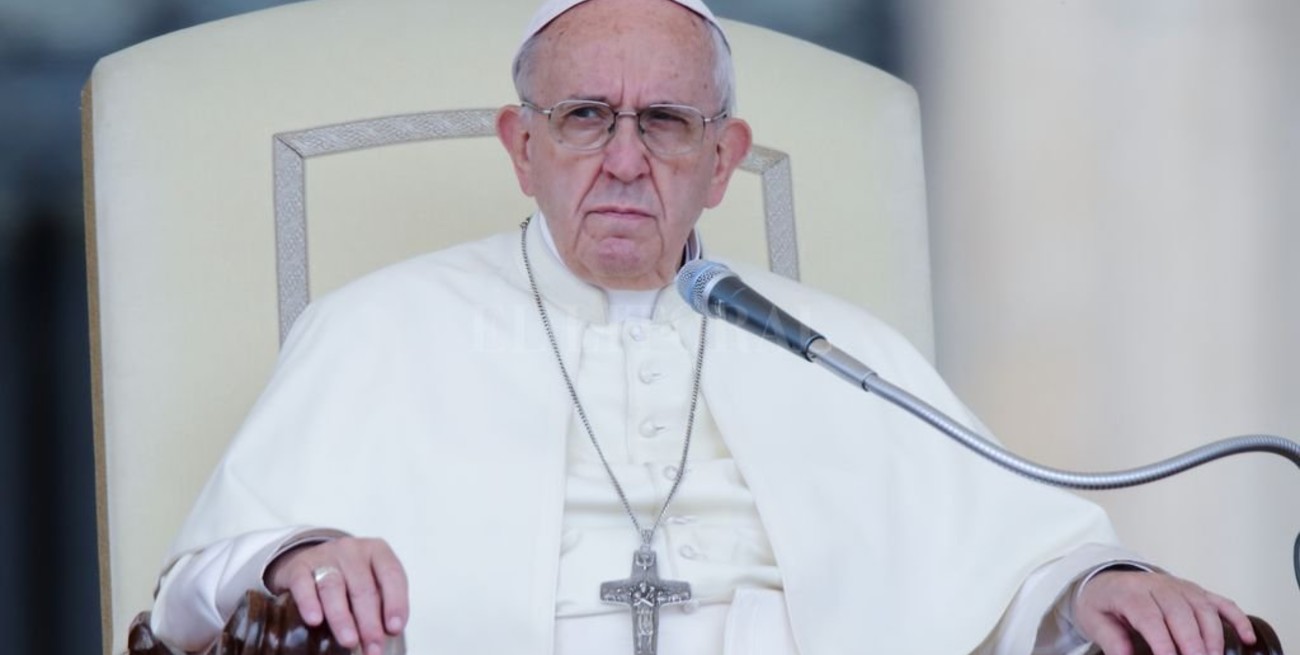 Francisco impulsa el primer partido de fútbol femenino en el Vaticano 