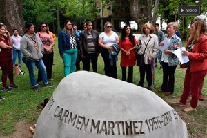 ELLITORAL_268998 |  Flavio Raina. Cenotafio. El Memorial está levantado con piedras que llevan los nombres de 26 víctimas de violencia de género de la ciudad de Santa Fe, en representación de el resto.