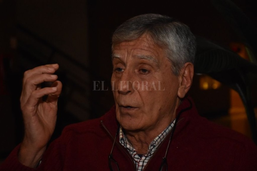 ELLITORAL_256222 |  Manuel Fabatía El gran error de los dirigentes en la gran mayoría de los clubes, es que creen que las inferiores son un relleno y un gasto , dice Zuccarelli.