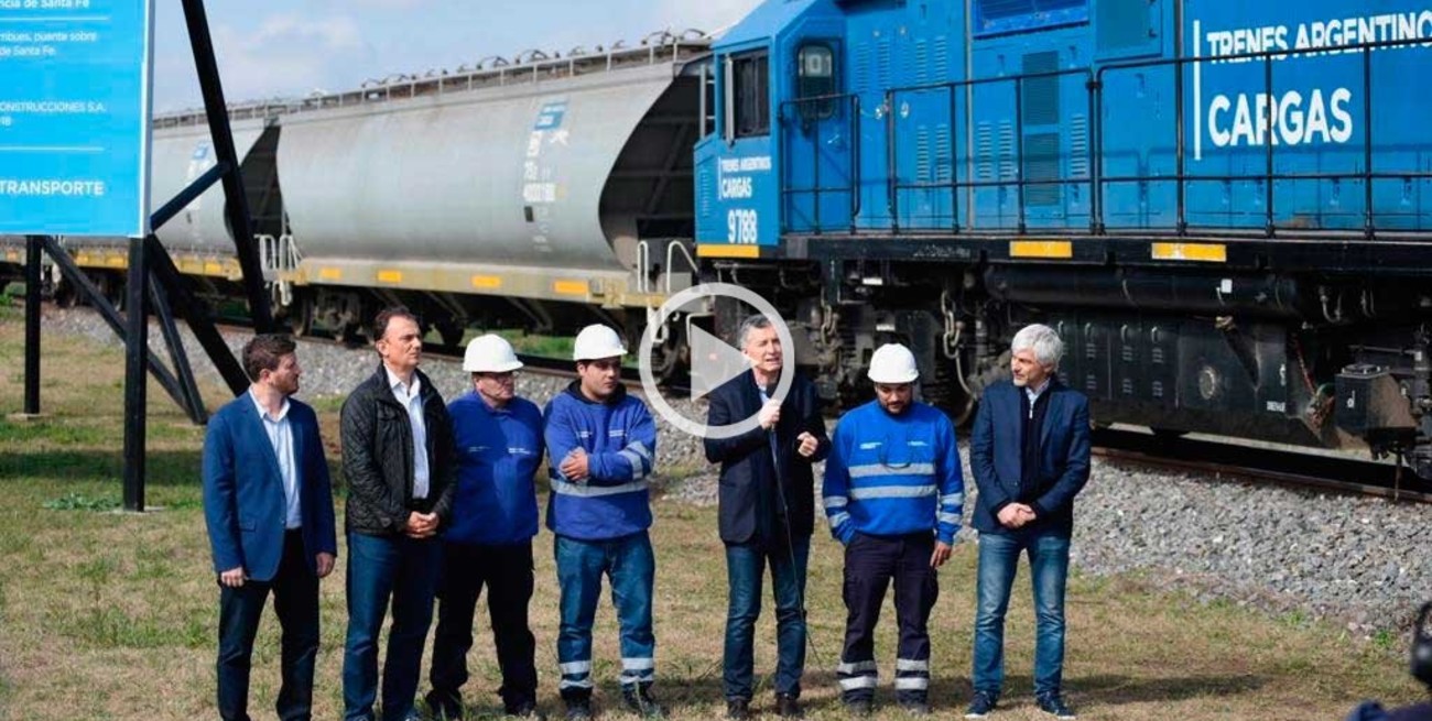 Video: el saludo de Macri a un empleado ferroviario hincha de Colón