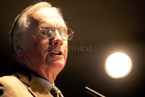Archivo El Litoral Neil Armstrong.