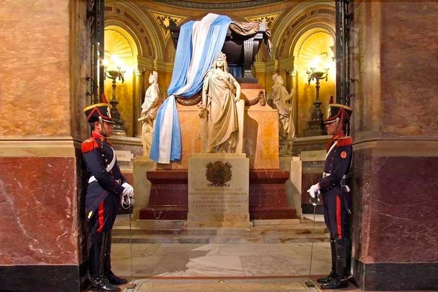 ELLITORAL_258782 |  Archivo El Litoral Los restos de San Martín están en Buenos Aires.