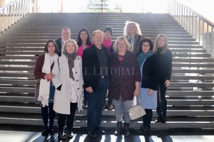 Gobierno de Santa Fe La delegación santafesina junto a los docentes finlandeses de la Maestría pertenecientes a la Universidad de Támpere .
