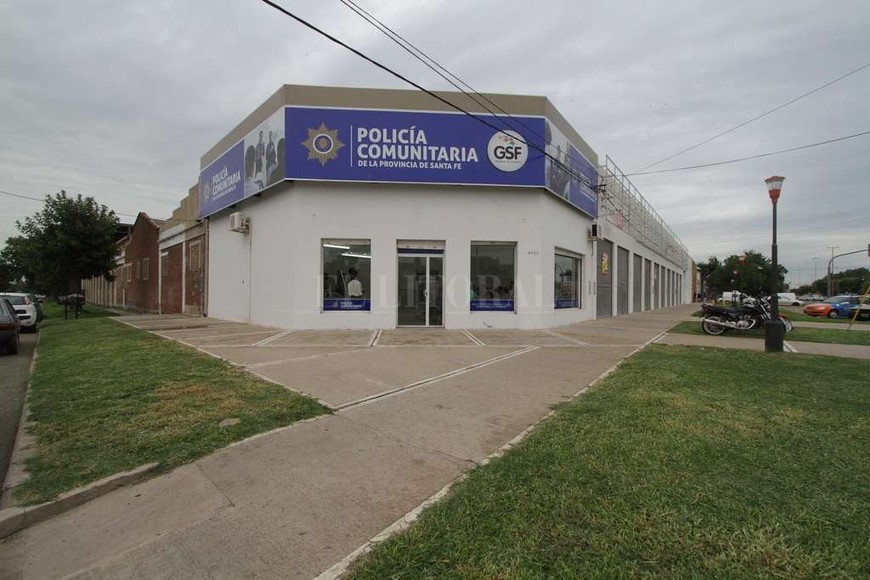 ELLITORAL_175161 |   La sede de la Policía Comunitaria en Barranquitas, en avenida López y Planes y Ecuador.