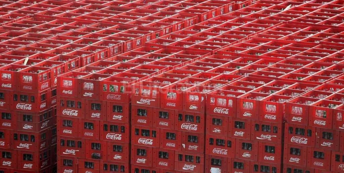 Coca Cola aseguró que seguirá operando en Argentina