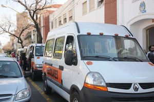 Flavio Raina, Archivo El Litoral Recomendaciones. La entidad nuclea a los transportistas, Atea, recomendó a los papás consultar la tarifa con su transportista de confianza.