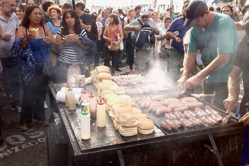 ELLITORAL_227699 |  Internet