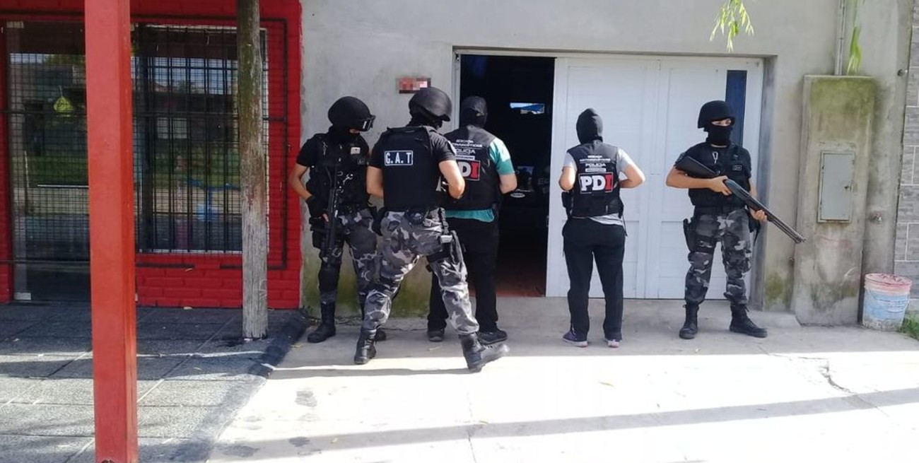 Cuatro detenidos tras allanamientos en barrio Barranquitas