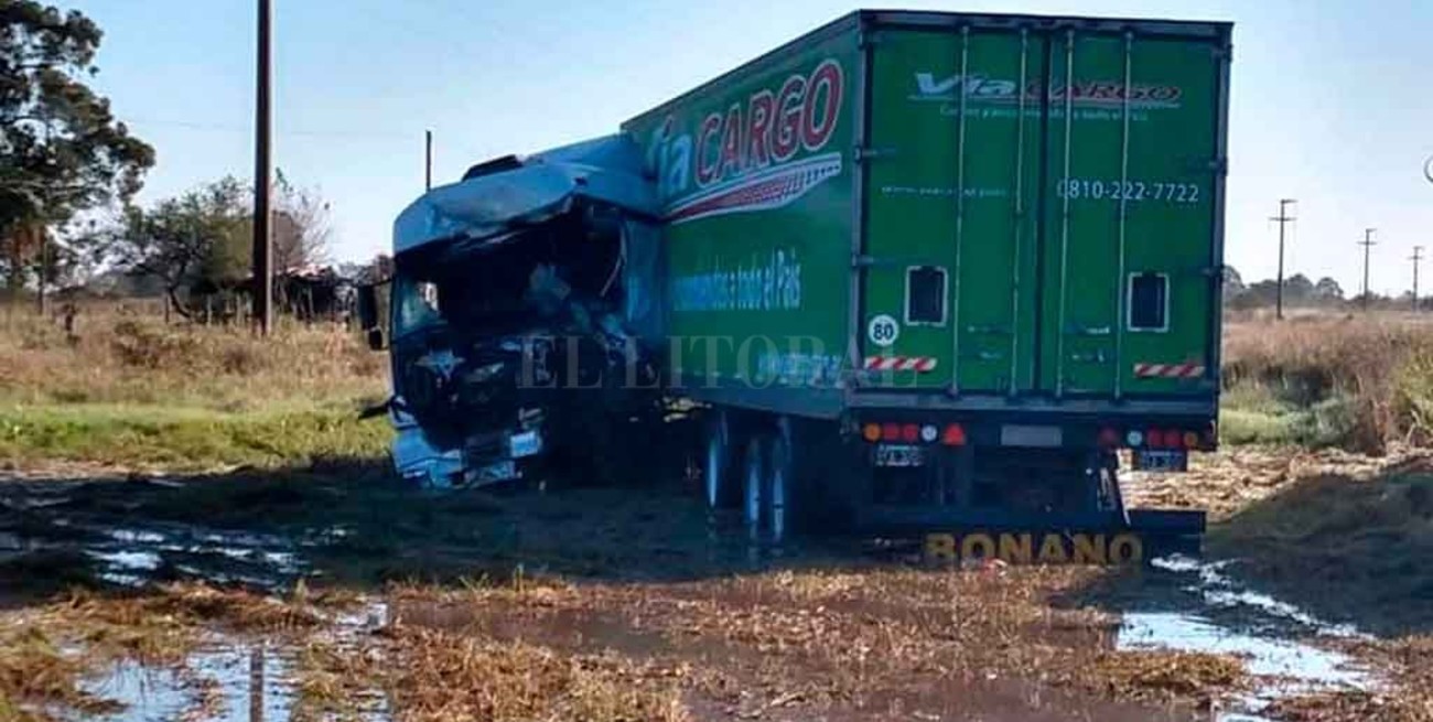 Trágico choque de camiones El Litoral
