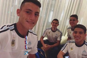 ELLITORAL_194907 |  Instagram En la red y en las redes. Después de sacudir la red del arco de Ardente en el cambiante partido del sábado con los sanjuaninos (3-3), Tomás Chancalay no ocultó su alegría en sus cuentas de redes por lo que es su viaje y estadía en Rusia para estos dos partidos amistosos de la Selección Argentina. El punta sabalero está dentro del grupo de sparrings que eligió Sebastián Beccacece y que se moverá como rival de los titulares de Sampaoli.