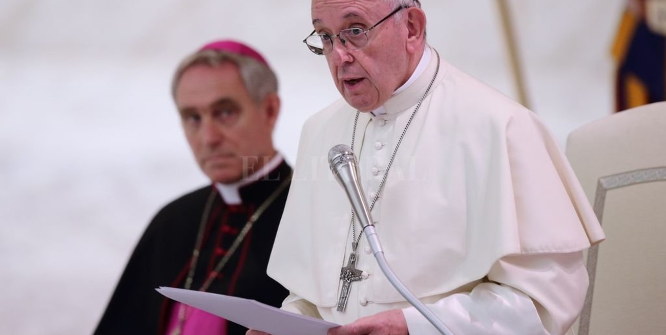 Escándalo por abusos: el papa convocó a los principales líderes de la Iglesia católica 