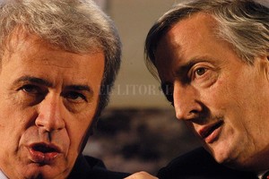 ELLITORAL_223750 |  Archivo El Litoral José Manuel De la Sota y Néstor Kirchner. ¿Por qué el cordobés no fue candidato? Los argumentos que se brindaron no conforman a nadie. Un detalle sin embargo merece tenerse en cuenta: De la Sota no disponía de las rentas petroleras que disponía a su libre arbitrio Néstor Kirchner.