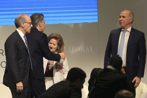 ELLITORAL_225795 |  NA Rosenkrantz y Lorenzetti, este martes en la reunión de jueces del G20, junto a Elena Highton y Mauricio Macri.