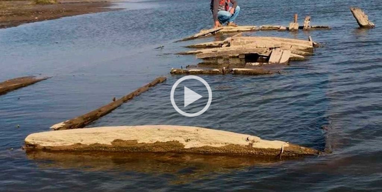 Video: un drone sobrevoló el buque hundido descubierto en el Paraná