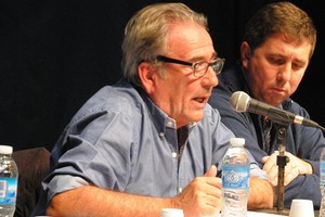 Luis Cetraro El Congreso del 24 de mayo en Luz y Fuerza fue presidido por Ricardo Olivera. Rubén Pirola, en su condición de vicepresidente, quedaría a cargo interinamente de la conducción del justicialismo.