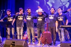 ELLITORAL_262365 |  Gentileza producción Submarino Amarillo Beat Band es una banda tributo a Los Beatles que nació en 2013, a partir de la unión de músicos de Santa Fe y Esperanza.