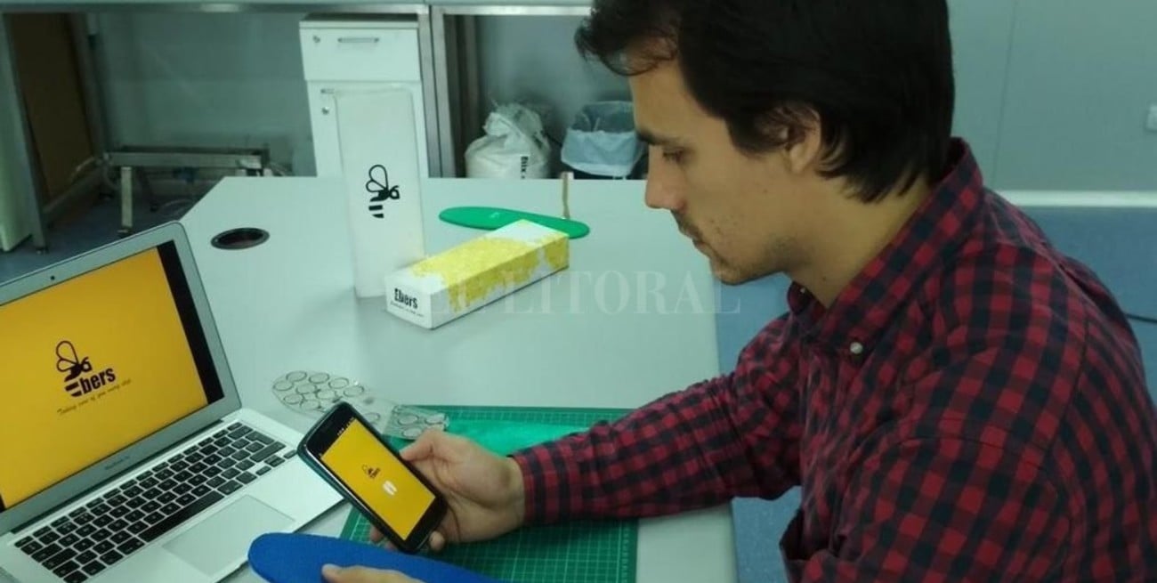 Un joven creó plantillas inteligentes para personas con diabetes