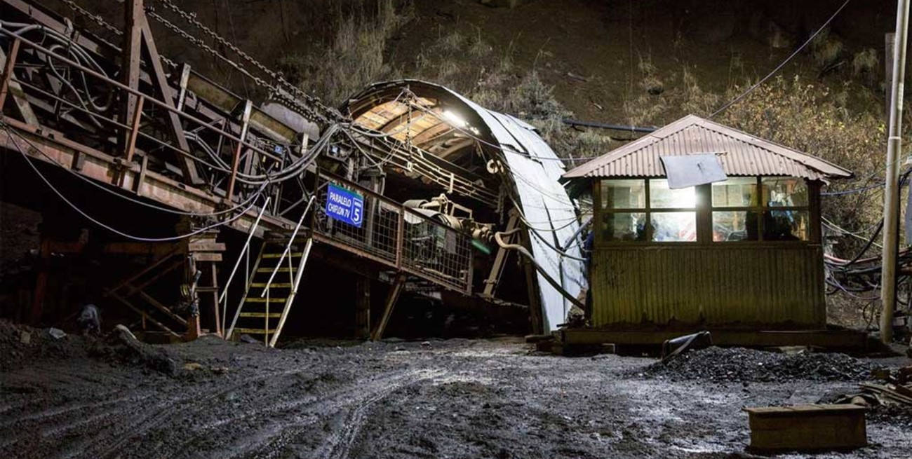 Tomaron la mina de Río Turbio en rechazo de despidos