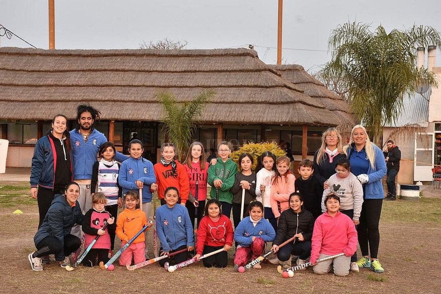 ELLITORAL_258844 |  Luis Cetraro Hockey Femenino. La otra disciplina que, con entusiasmo, intenta crecer en la institución santafesina.