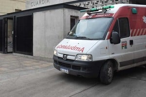 ELLITORAL_289267 |  Guillermo Di Salvatore Los baleados fueron llevados al hospital Cullen. Uno falleció producto de la gravedad de las lesiones.