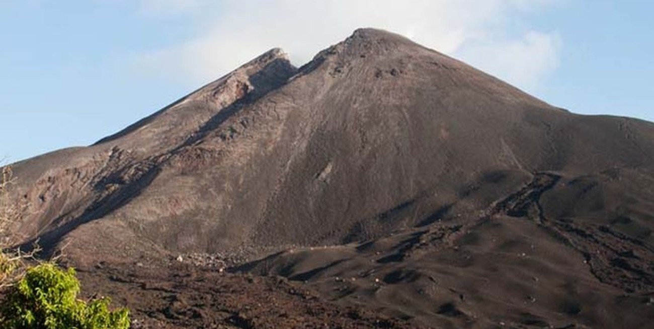 Otro volcán entra en actividad en Guatemala 