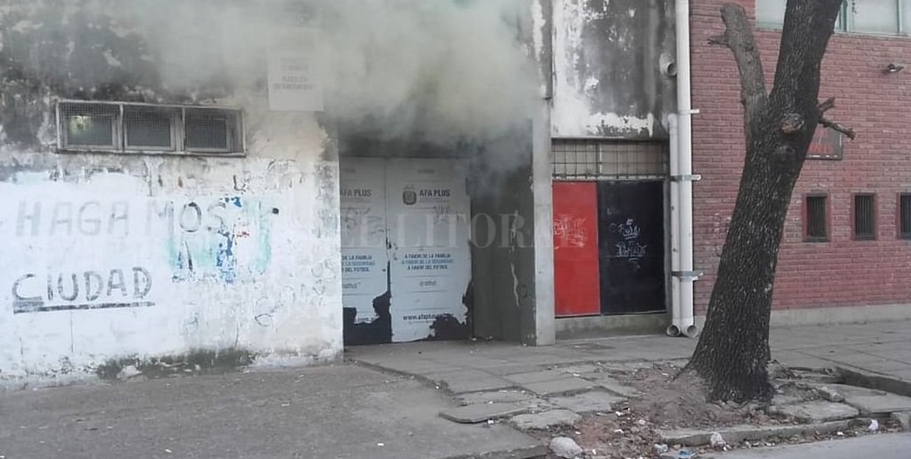 Incendio intencional en cabinas de gas en el club Colón