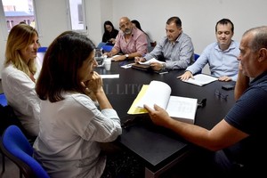 Luis Cetraro Sesión de la Comisión de Presupuesto que se desarrollaba este miércoles en la Legislatura santafesina.