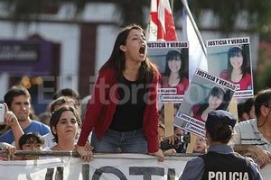 ELLITORAL_140277 |  Archivo El Litoral Familiares y amigos de Rocío habían marchado a la Legislatura reclamando verdad y justicia