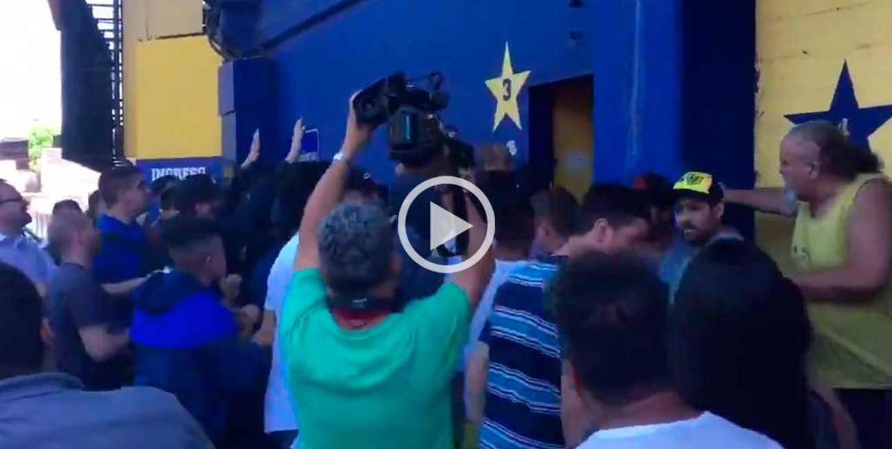 Video: tensión y enojo en la venta de entradas en la cancha de Boca