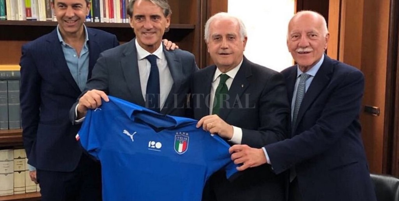 Roberto Mancini es el nuevo entrenador del seleccionado italiano de fútbol