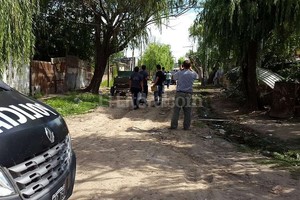 ELLITORAL_142339 |  El Litoral La policía trabaja en el lugar donde se produjo el ataque.