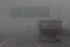 Emiten un alerta vial por niebla en rutas de Santa Fe