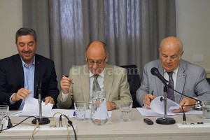 Gentileza SPU Albor Cantard firmó convenios con autoridades de los Consejos de Rectores de universidades públicas (CIN) y privadas (Crup).